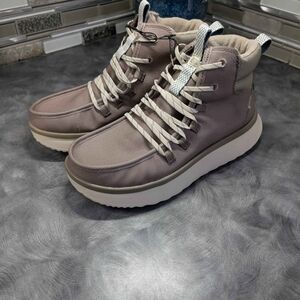 Hey Dude Wendy Peak Apres Boots